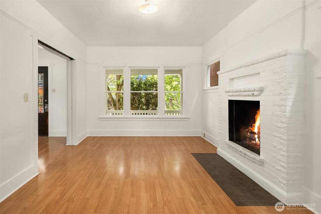 House in Seattle, Washington, United States 3 - 17936714