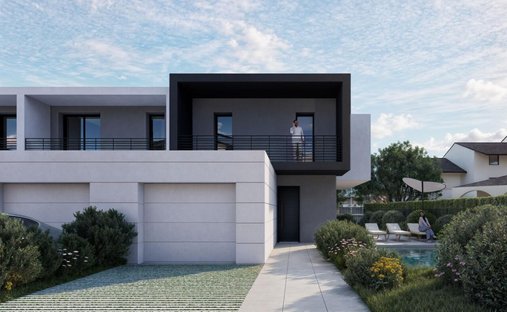 House in Rivoltella, Desenzano del Garda, Lombardy 1