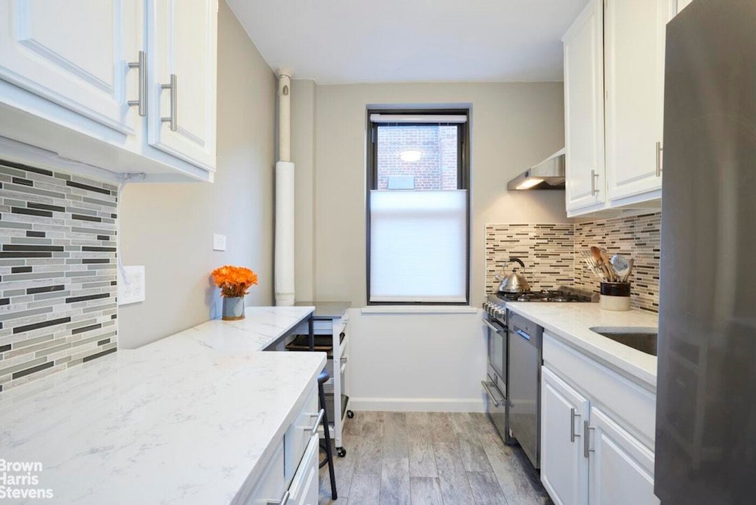 Co Op in New York, New York, United States 5 - 16945225