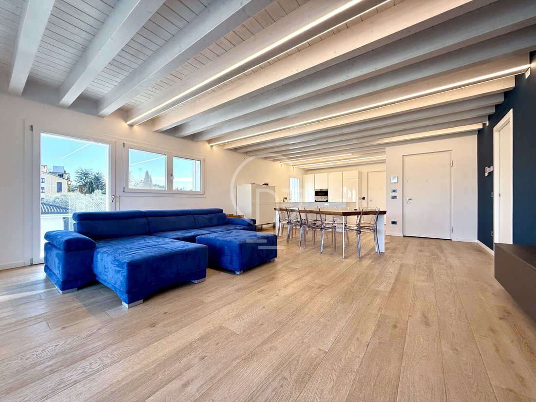 Apartment in San Felice del Benaco, Lombardy, Italy 2 - 17931456