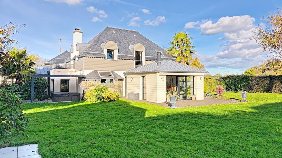 House in Gare-La Saudrais-La Vicomte, Dinard, France 1 - 17656002
