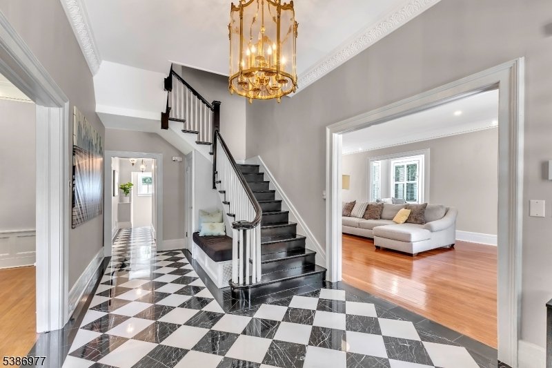 House in Montclair, New Jersey, United States 3 - 17938009
