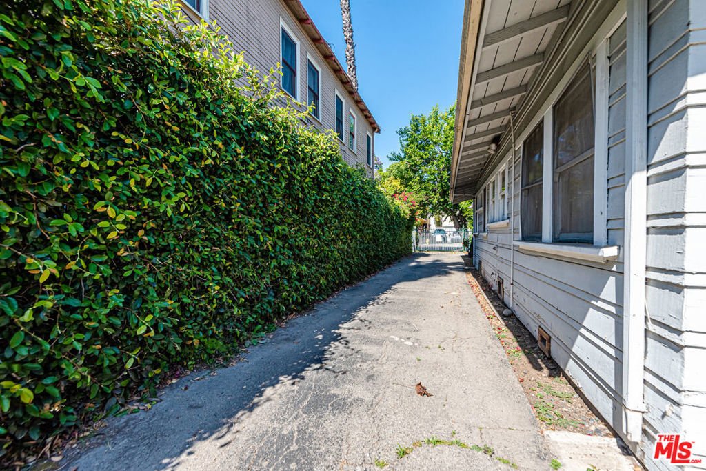 Los Angeles, California, United States 4 - 17933787