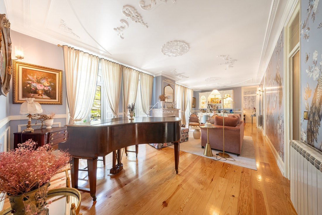 Apartment in Avenidas Novas, Lisbon, Portugal 2 - 17931760