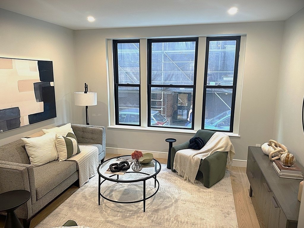 Condo in Boston, Massachusetts, United States 2 - 16128376
