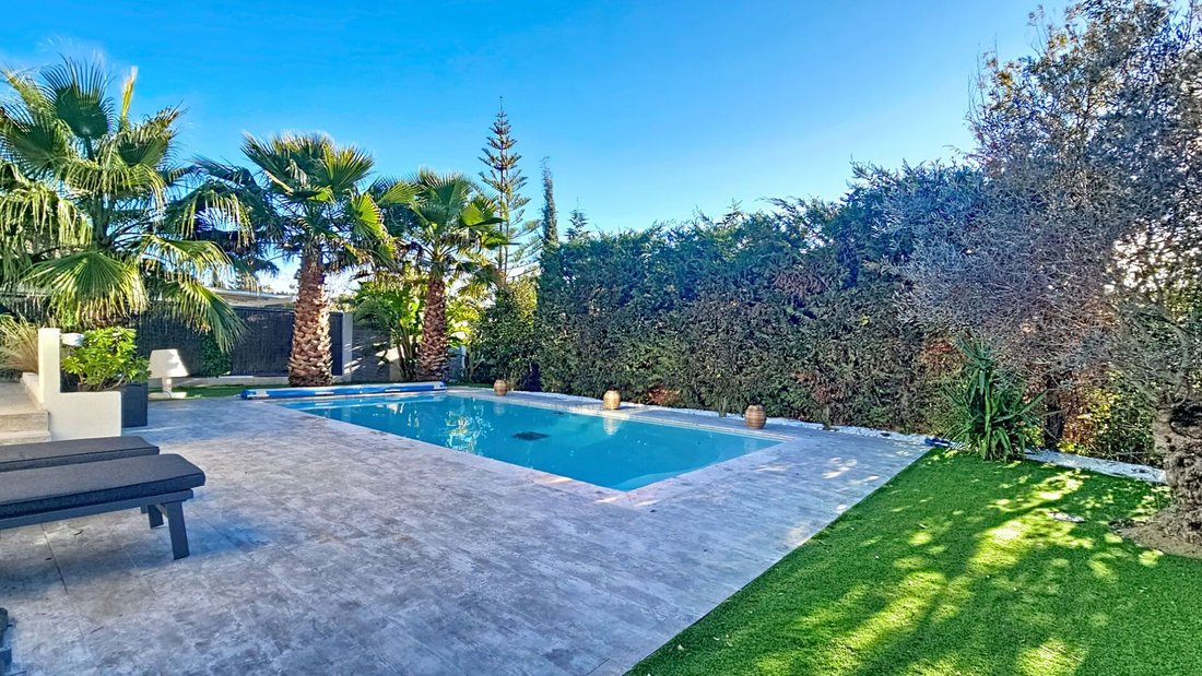 Villa in Exterieurs, Frejus, France 5 - 17042901