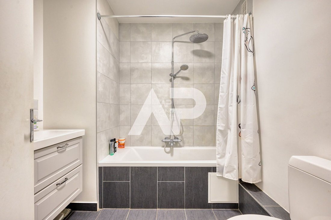 Apartment in Pavé des Gardes, Chaville, France 4 - 17764740