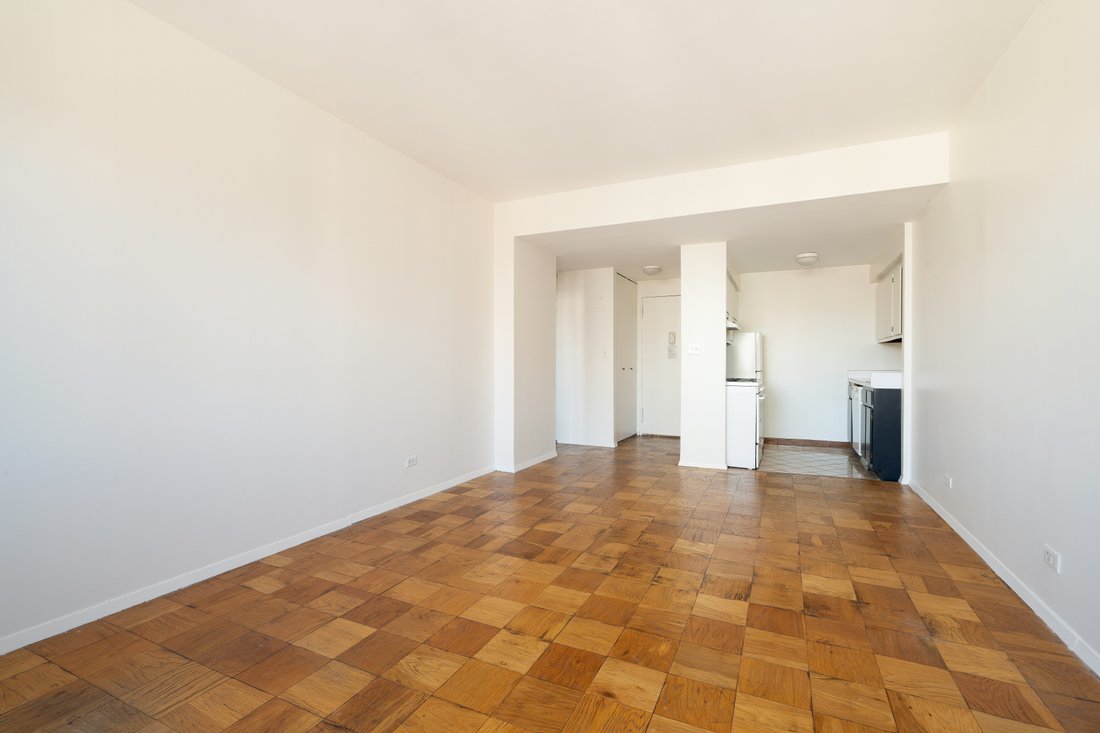 Co Op in New York, New York, United States 3 - 16747518