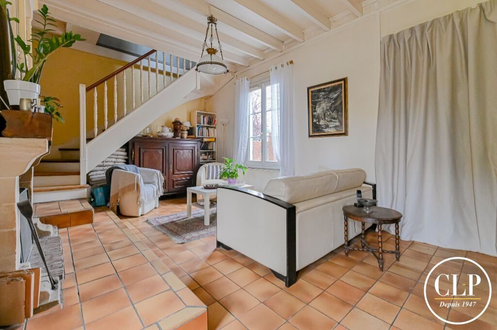House in Fontenay-sous-Bois, Ile-de-France, France 3 - 16074207