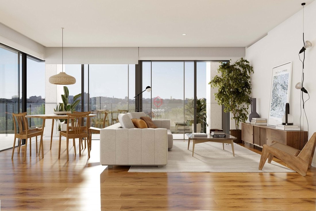Apartment in Paranhos, Porto District, Portugal 1 - 17931652