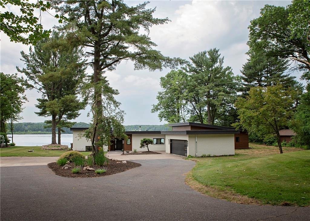 House in Eau Claire, Wisconsin, United States 3 - 17928137