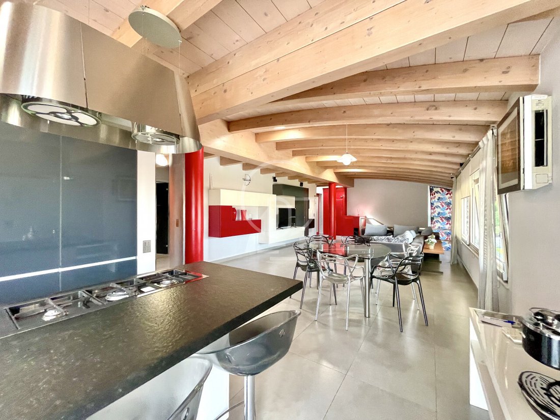 Apartment in Desenzano Centro, Desenzano del Garda, Lombardy 2 - 17931594