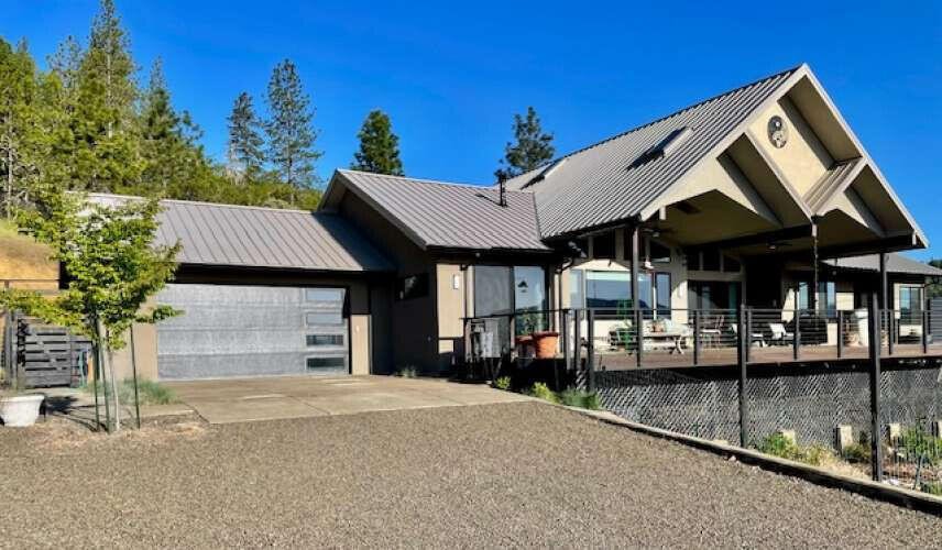 House in Eagle Point, Oregon, United States 2 - 17933497