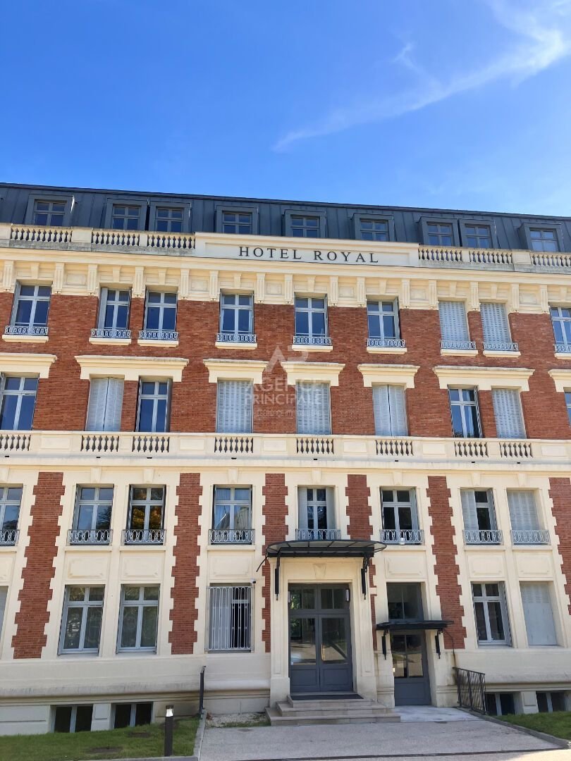 Appartamento a Napoleone, Maisons-Laffitte, Francia 1 - 17829080