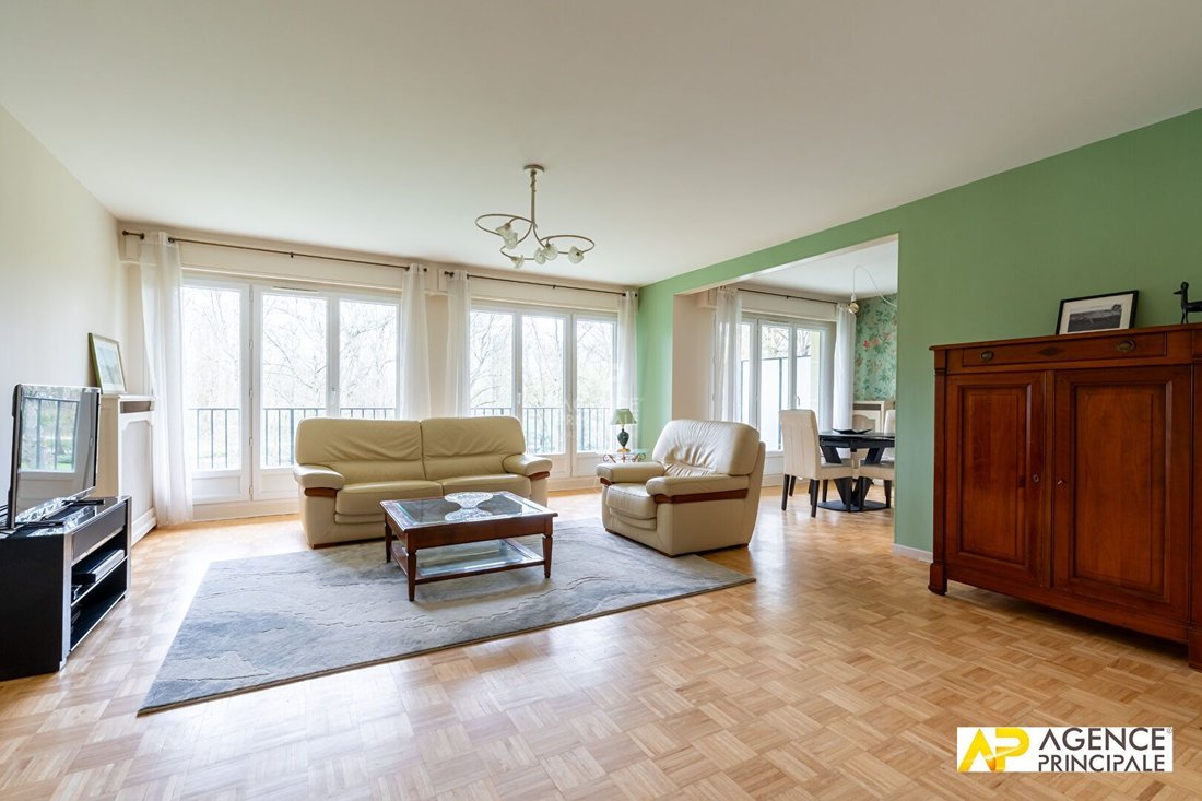 Apartment in Napoleon, Maisons-Laffitte, France 4 - 17557802