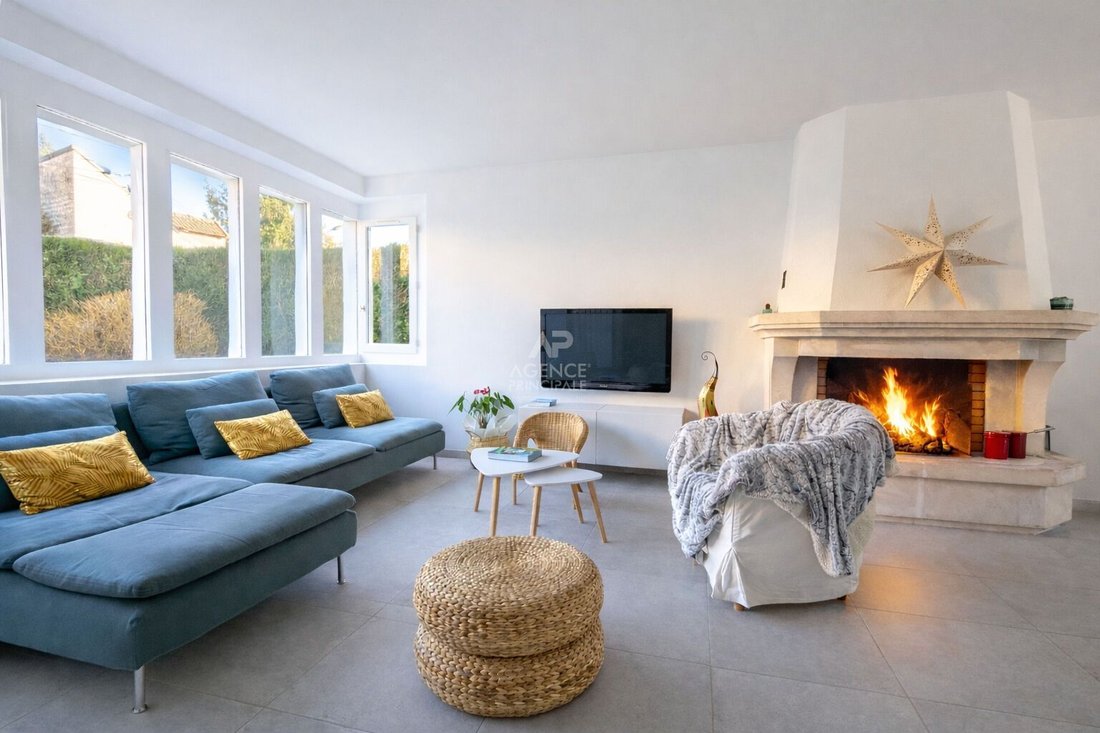 House in Sud, Le Mesnil-le-Roi, France 4 - 17829088