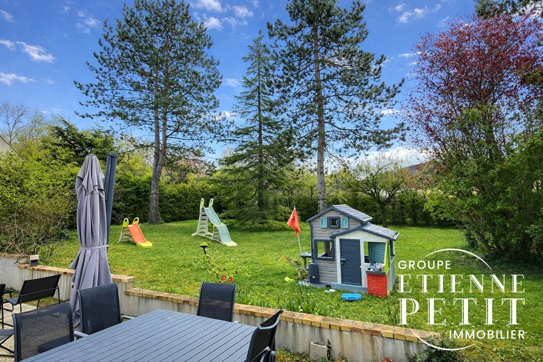 House in Mareil-sur-Mauldre, Ile-de-France, France 5 - 17562629