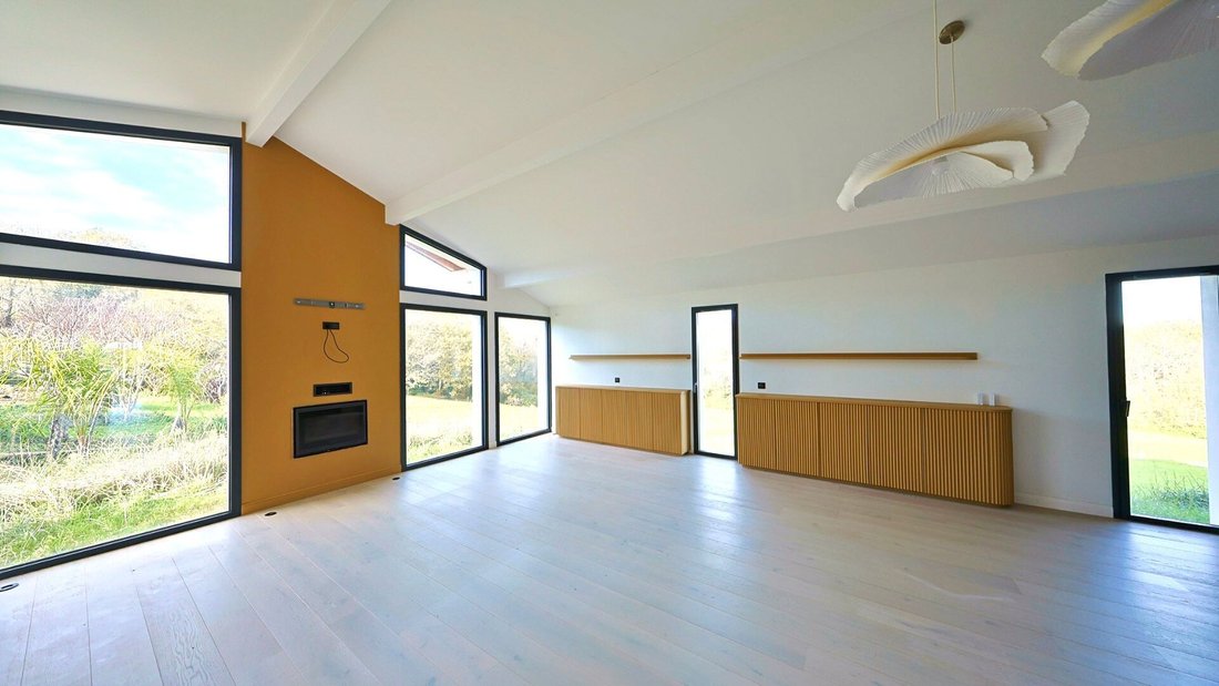Villa in Bassussarry, Nouvelle-Aquitaine, France 5 - 16711263