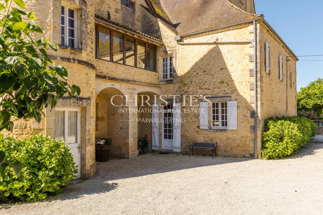Estate in Arrondissement of Sarlat-la-Canéda, Nouvelle-Aquitaine, France 3 - 17423656