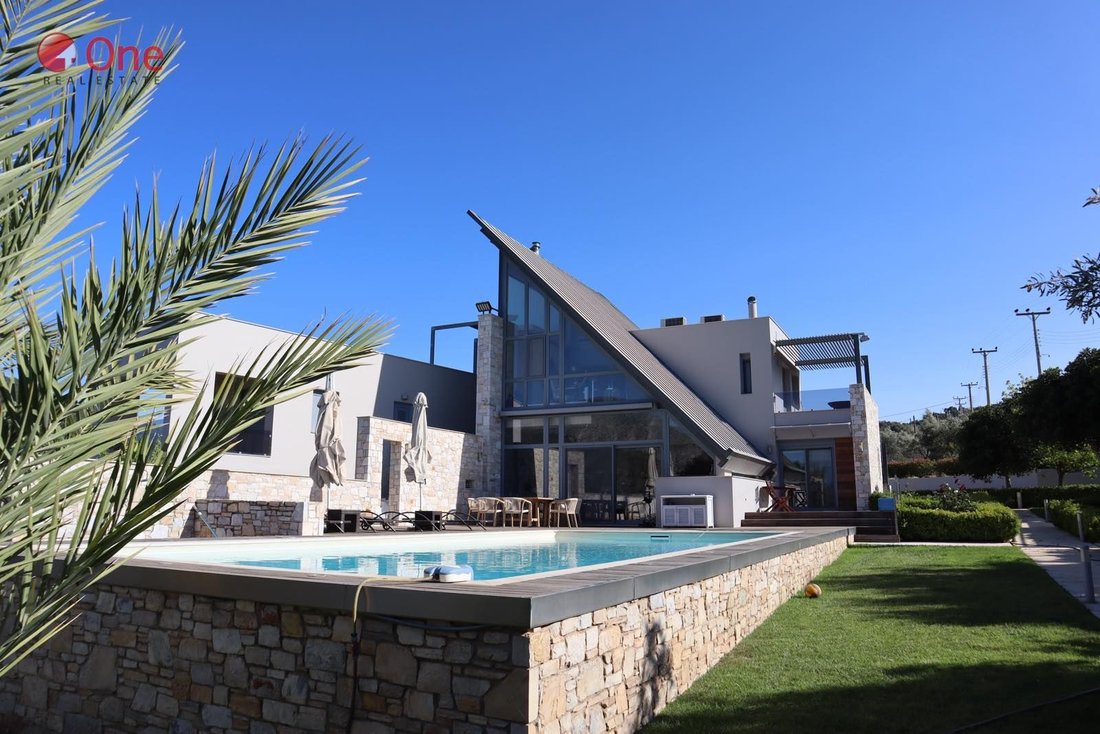 House in Aianteio Community, Salamina, Greece 2 - 17932149