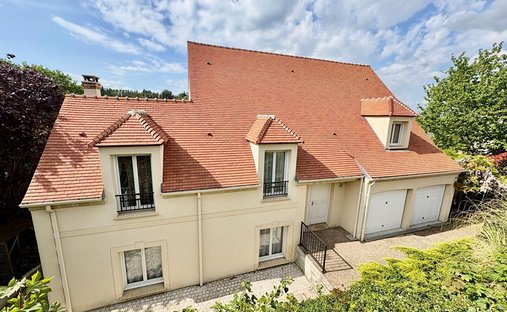 House in Marly-le-Roi, Ile-de-France, France 1