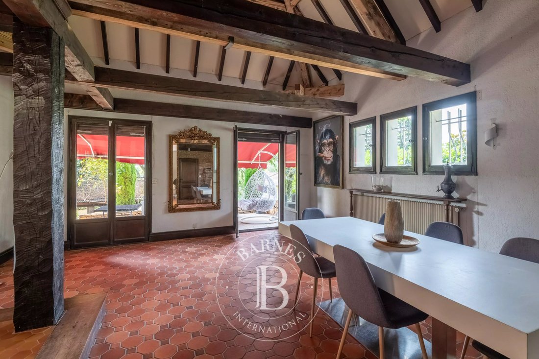 Maison à Collonges-au-Mont-d'Or, Auvergne-Rhône-Alpes, France 1 - 17457162