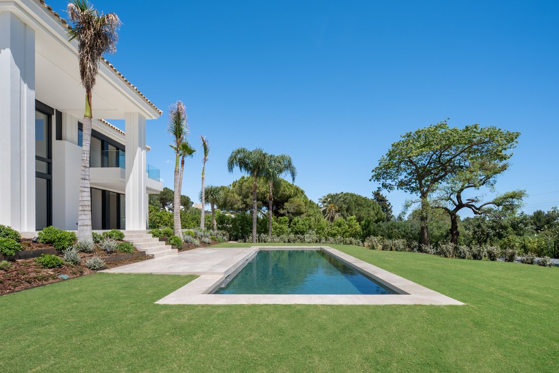 Villa in Sierra Blanca, Marbella, Spain 3 - 16746089