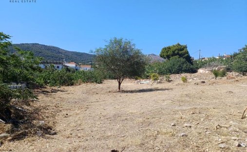 Land in Aegina, Attica, Greece 1