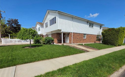House in New York, New York, United States 1
