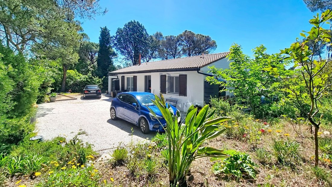 Villa in Exterieurs, Frejus, France 5 - 17896491