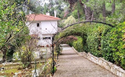 Casa in Dionysos, Attica, Grecia 1
