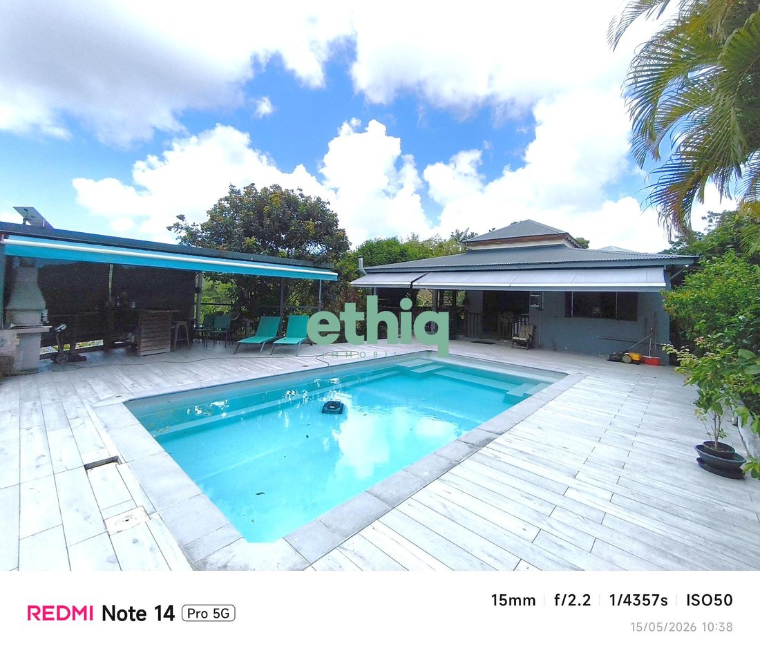 Villa in Sainte-Anne, Grande-Terre, Guadeloupe 1 - 17732332