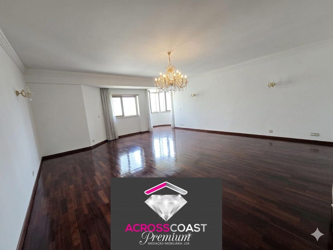 Apartment in Areeiro, Lisbon, Portugal 1 - 14832225