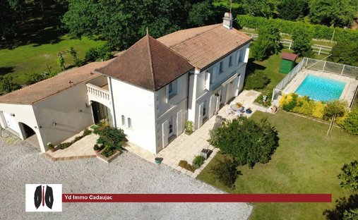 House in La Brède, Nouvelle-Aquitaine, France 1