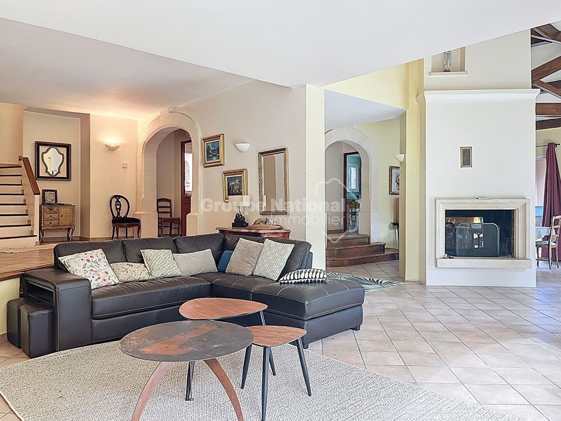 House in Piolenc, Provence-Alpes-Côte d'Azur, France 3 - 16473973