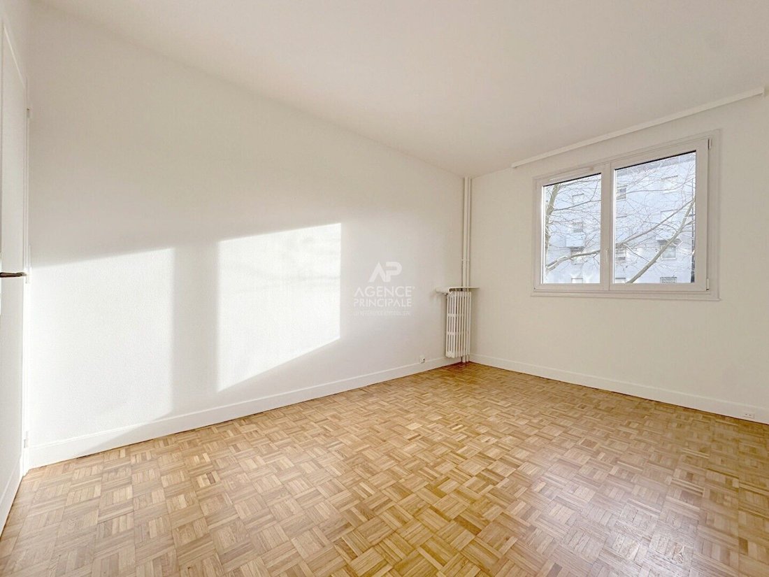 Apartment in Pavé des Gardes, Chaville, France 4 - 17546349