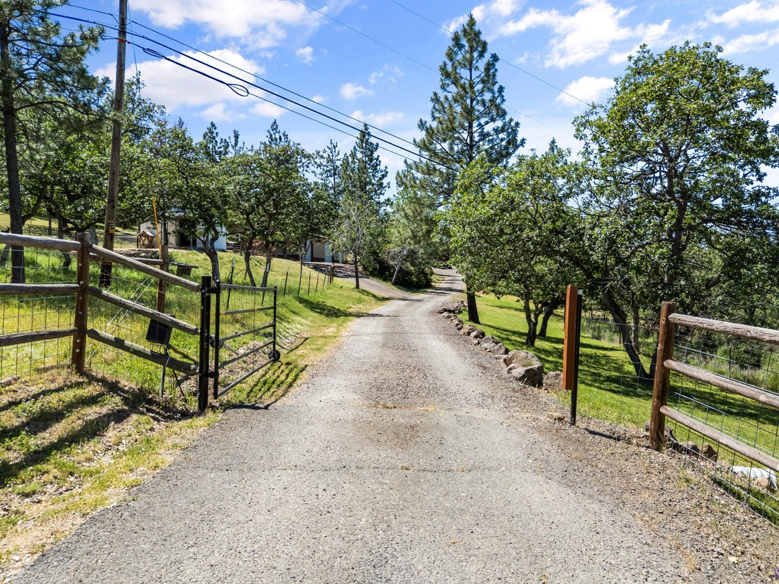 House in Eagle Point, Oregon, United States 4 - 17933499