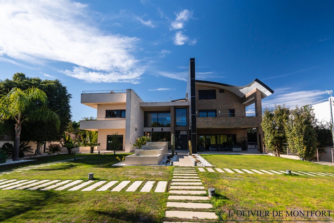 Villa in France 1 - 16335117