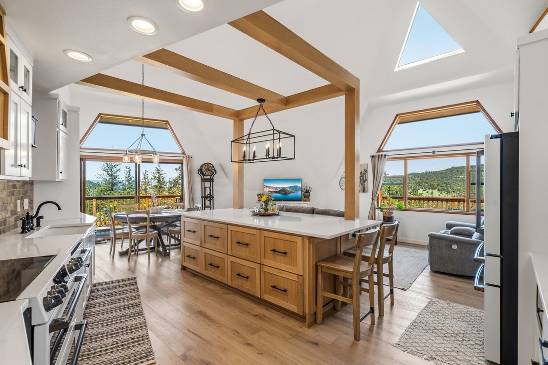 House in Eagle Point, Oregon, United States 5 - 17933499