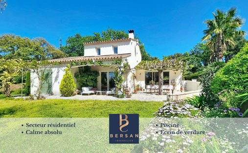Villa in Exterieurs, Frejus, France 1