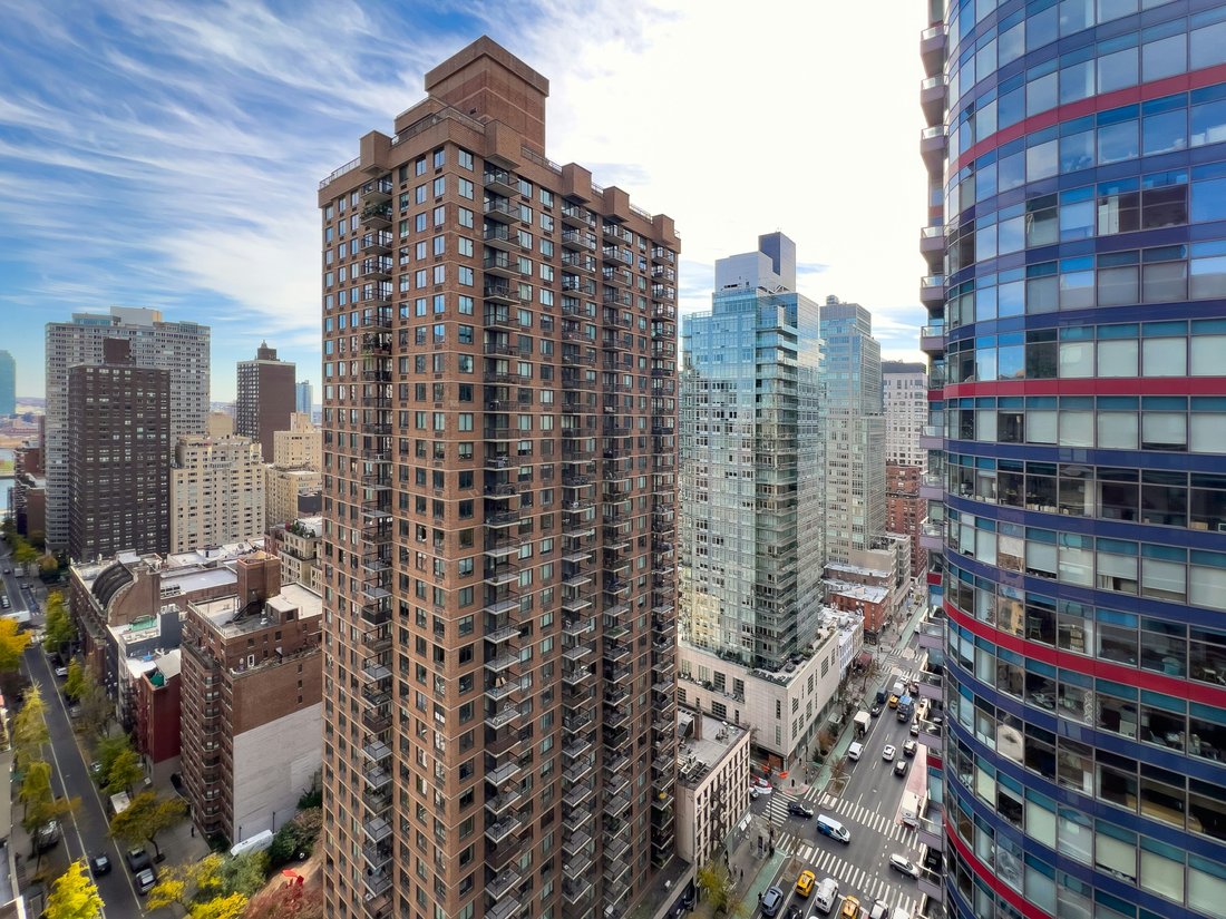 Co Op in New York, New York, United States 2 - 16747927