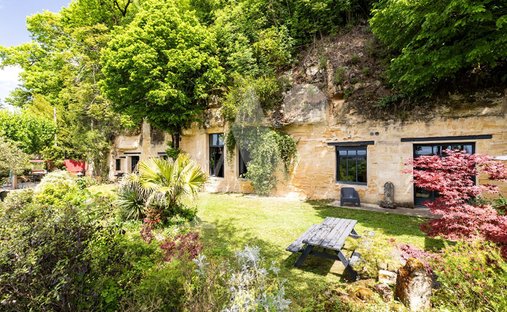 House in Quinsac, Nouvelle-Aquitaine, France 1