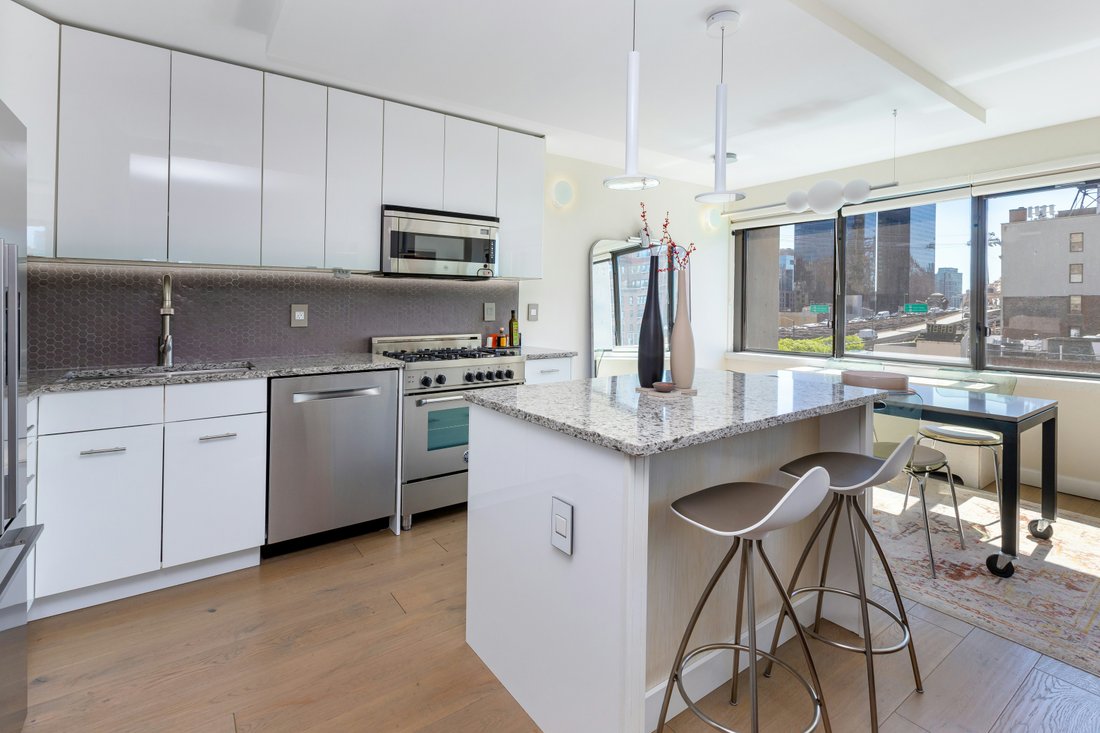 Co Op in New York, New York, United States 3 - 16747870