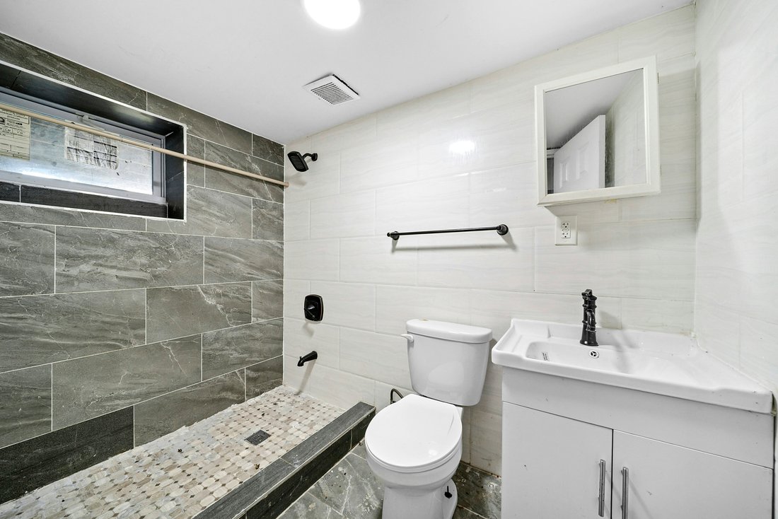 Townhouse in New York, New York, United States 5 - 16747899