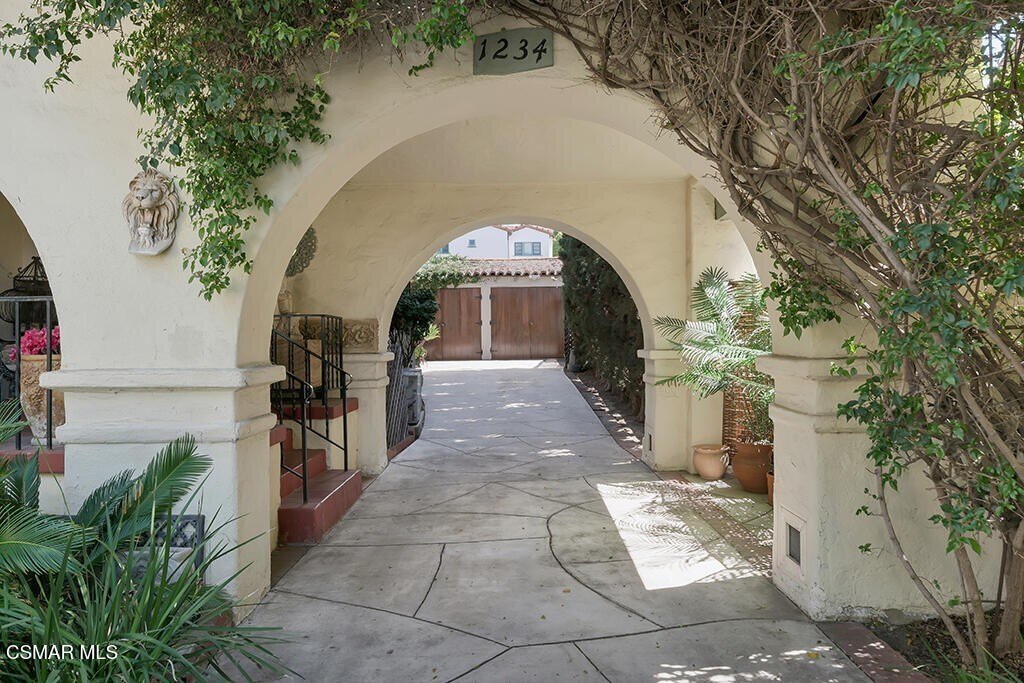 House in Glendale, California, United States 4 - 17936300