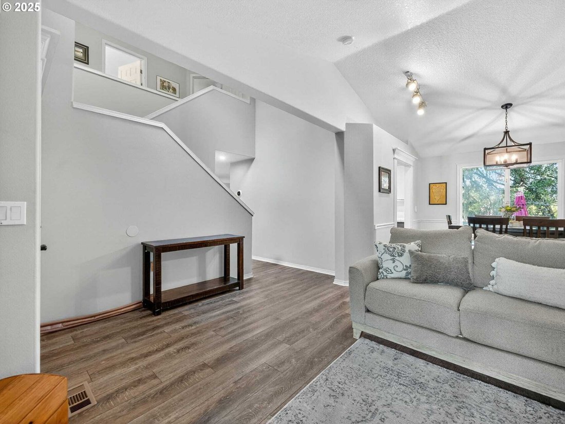 House in Beaverton, Oregon, United States 5 - 17934527