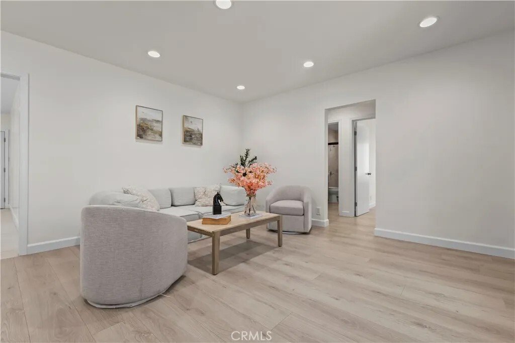 Los Angeles, California, United States 3 - 17934759