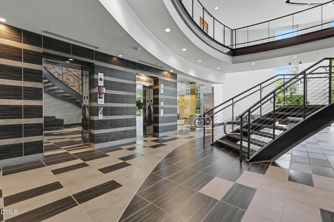 Condo in Chapel Hill, North Carolina, United States 3 - 17937366