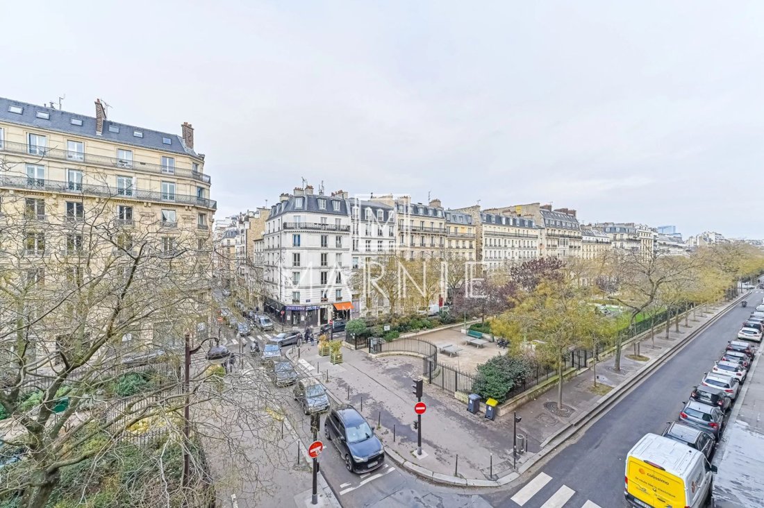 Apartment in Clignancourt-Jules Joffrin, Paris 18e Arrondissement, Paris 1 - 17456813