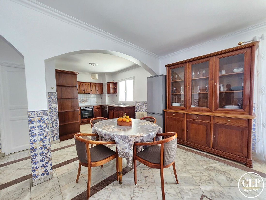 House in Arrondissement of Bobigny, Ile-de-France, France 2 - 16073989